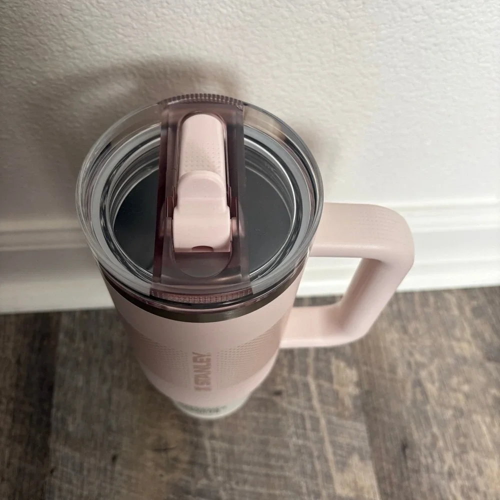 Stanley Quencher Protour Tumbler 30oz Flip Straw Light Pink NEW - Picture 4 of 7